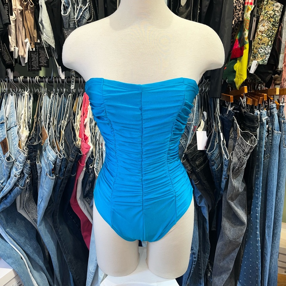 Vintage 80's ruched One Piece Swimsuit | Structured 1 Piece Bathing Suit